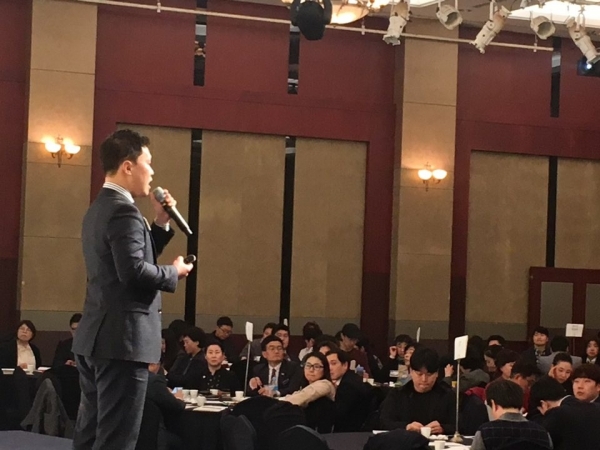 사업가 대상 강연중인 임병을 대표. [사진제공=더 자이언트]