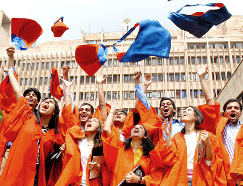 인도공과대학 (ITT) 학생들의 졸업식 모습 [출처=이글루스]