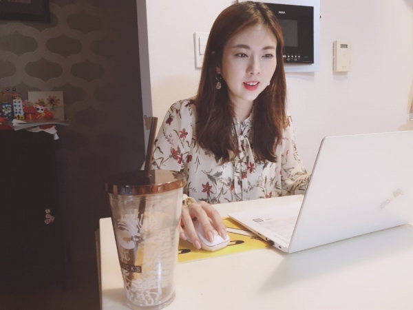 오소희 대표가 온라인으로 교육을 하고 있다. (사진=매일마인드맵)