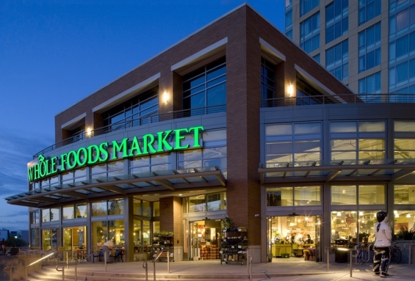홀푸드마켓은 인공 첨가제가 포함되지 않은 유기농식품을 전문적으로 판매하는 미국의 슈퍼마켓 체인점이다.