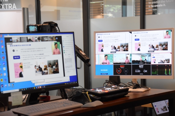 김경민 대표가 경영필독서클럽에서 강연하고 있다.