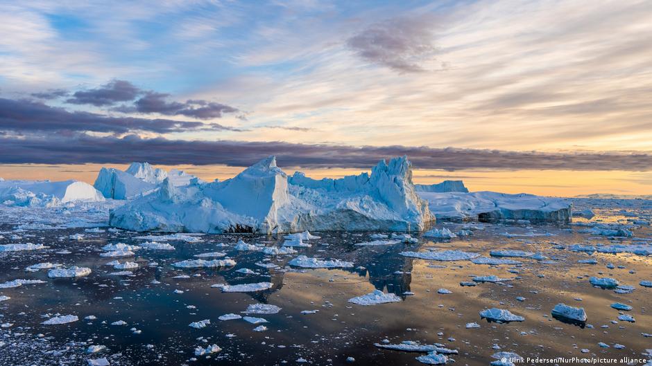 2021년 7월, 그린란드에서는 단 하루 동안 녹아내린 얼음의 양이 약 85억 t을 기록했다