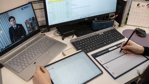 기업의 모든 일정을 한눈에 볼 수 있는 경영캘린더!