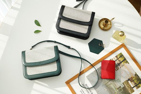 에끌라토 여성용 핸드백 (루미백)