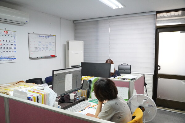 시니어마레 사무실 전경