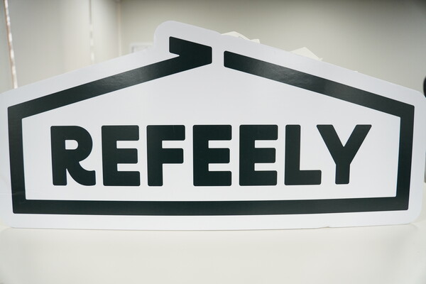 (주)리필리 로고