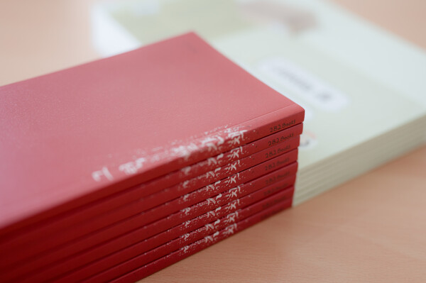‘오늘 마음 쓰다’와 첫 번째 책 ‘그런, 빨간 책’을 만들어 2019년 서울국제도서전에 나가게 된 282 북스