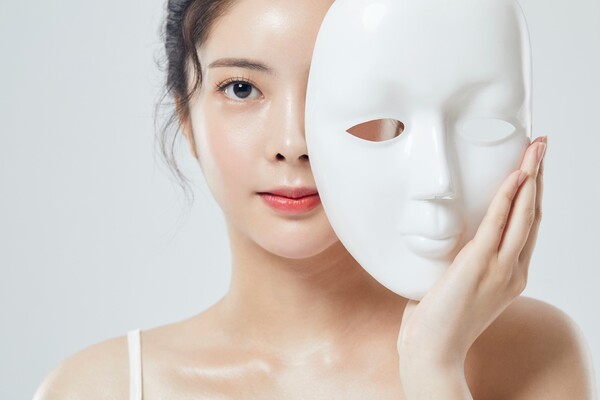 30회 관리를 받은 고객들의 석고를 활용하여 '명예의 전당-석고존'을 만들었다