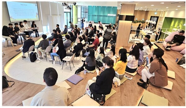 한반도 임팩트 심포지엄 드림 토크쇼 패널 사진 (사진출처: 더 브릿지)