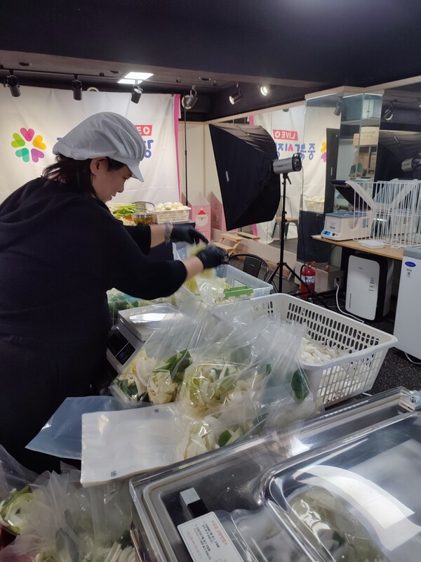 중동사랑시장 협동조합 제조공간 - 출처 : 중동사랑시장