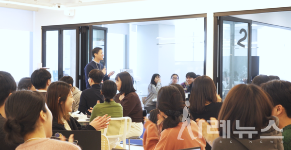 '스수타' 스파르타 수다 타임에는 대표에게 뭐든 물어볼 수 있다. [제공: 팀스파르타]