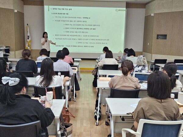 출처: 써큘러스리더