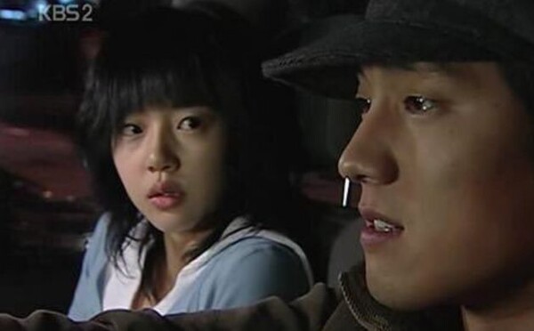 설명한 구절의 대표적인 예시. 무혁(소지섭)도 결국 은채(임수정)가 떠날 거라는 두려움에 기반하여 "밥 먹을래 나랑 같이 죽을래!!"라고 말한 듯하다. 출처: KBS