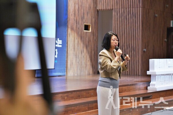 가인지 성장클럽(9월)에서 인사이트를 공유하고 있는 김나이 CSO