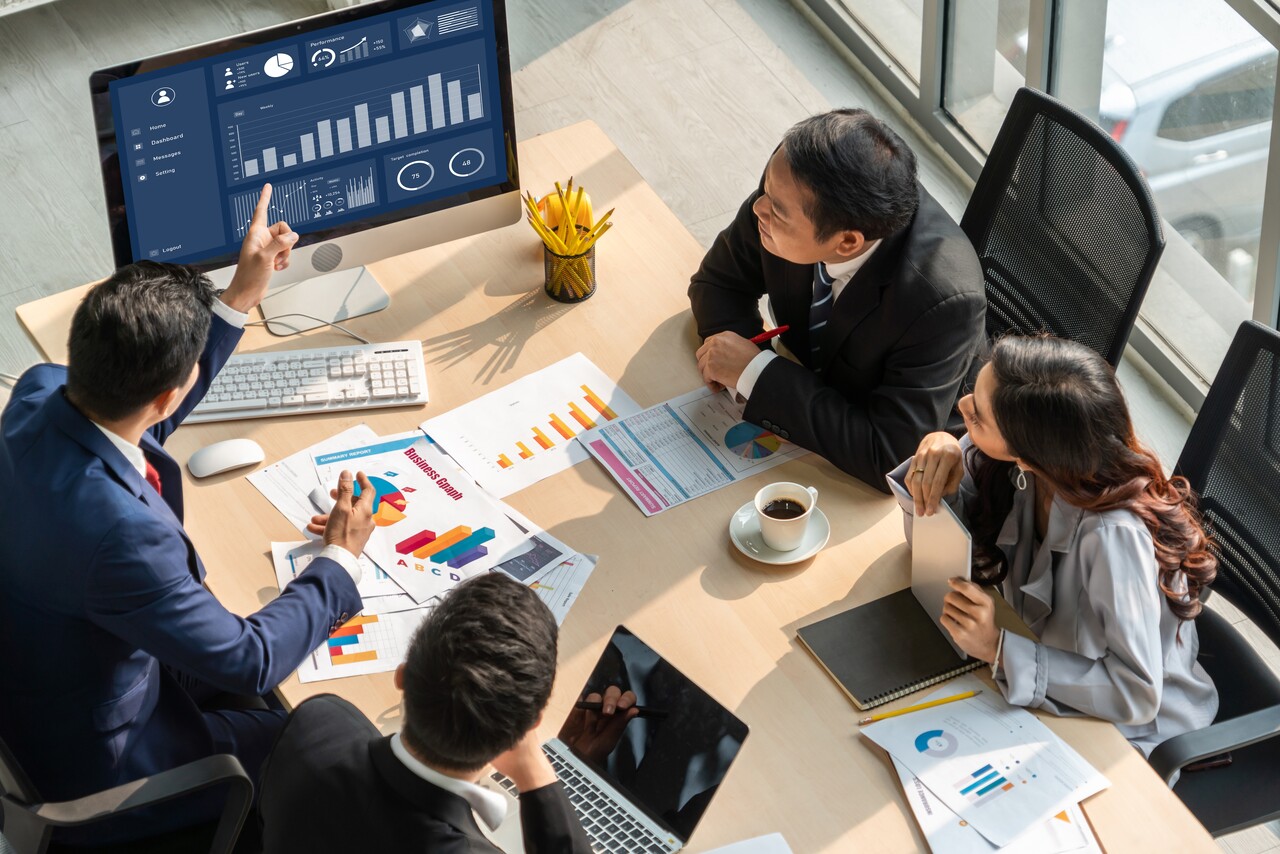 (사진출처: 이미지투데이) 데이터 분석을 통해 통찰을 하고 이를 바탕으로 현명한 의사결정을 할 수 있다. 그런데, 수많은 데이터 분석 도구 중 나에게 가장 적합한 도구는 무엇일까?