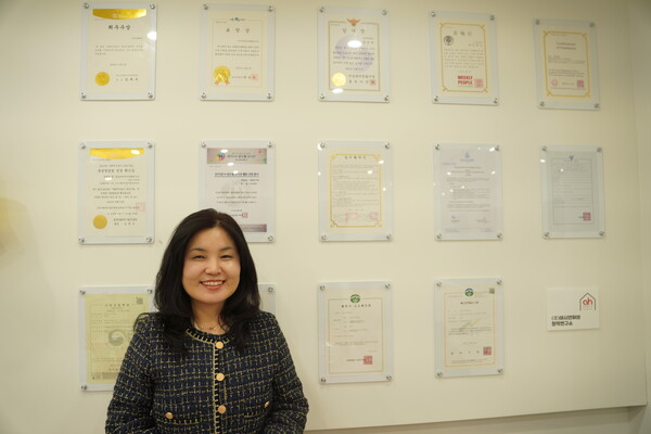 (사진출처: 아시안허브)