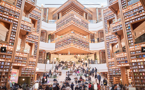 수원 스타필드 별마당 도서관(@신세계 뉴스룸)