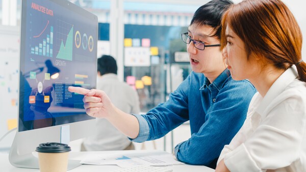 AI는 단독으로 활용하기보다는 전문 분석 도구와 결합하고, 인간의 해석과 통찰을 더할 때 가장 효과적이다. (사진출처: 이미지투데이) 