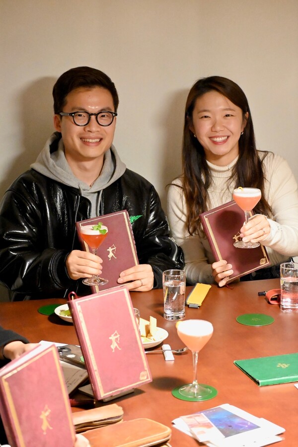 [골든레코즈 제작자 행손(김성규) 빵글(방연호) (사진출처: 골든레코즈)