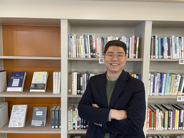 사례뉴스 인터뷰 진행한 오오비컴퍼니 이태영 대표 [출처: 오오비컴퍼니]