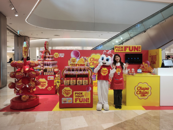 잠실 롯데월드몰 츄파춥스 팝업스토어 모습 [출처: 농심]