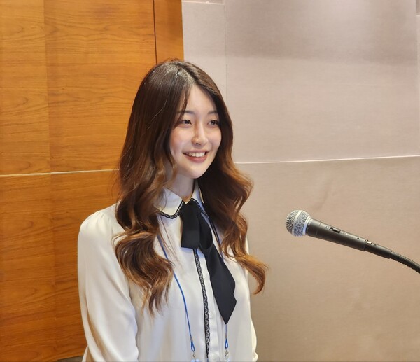 김하연 대표가 강연을 진행하고 있다.[출처:나눔비타민]