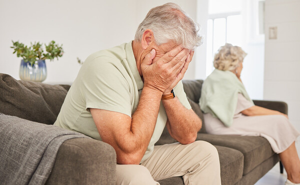 기대수명 증가로 소비 줄이는 고연령층[출처:이미지투데이]