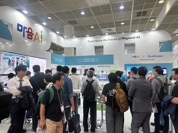 AI EXPO KOREA 2025 현장에 수많은 관람객들이 방문했다.[출처:김주연 인턴기자]