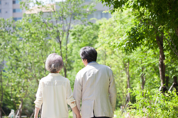 국민연금 부부 노령연금 수급자가 80만 명에 육박한 것으로 나타났다.[출처:이미지투데이]