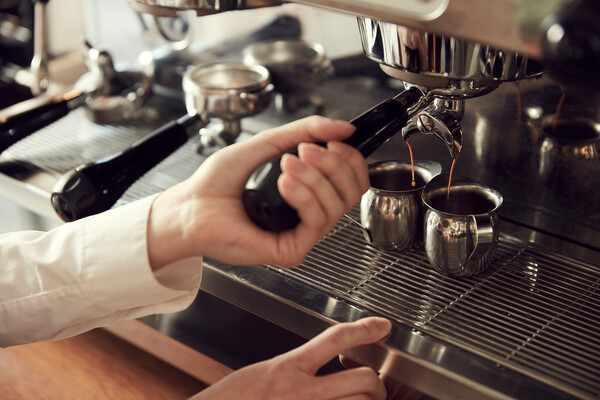  원두 가격 상승에 따라 프랜차이즈 커피 가격이 잇따라 인상되고 있다.[출처:이미지투데이]