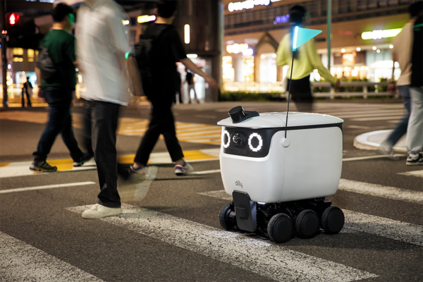 배달로봇 딜리 모델[출처:우아한형제들]