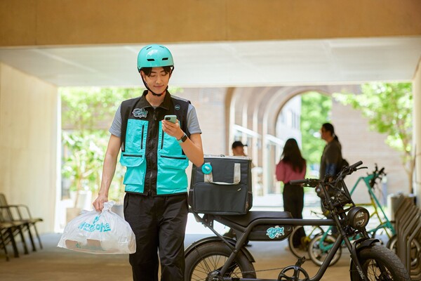 우아한형제들과 교촌치킨 운영사 교촌에프앤비가 추진 중인 ‘배민 온리’ 협약 일정이 지연됐다.[출처: 우아한형제들]