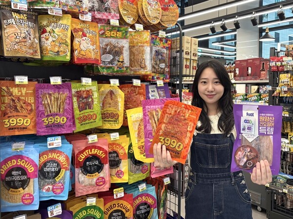 CU가 고물가 상황 속 하절기 안주 수요에 대응하기 위해 가성비를 극대화한 수산 안주 제품들을 대거 출시한다.[출처: BGF리테일]