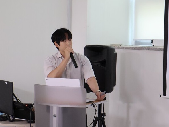 스타트업 세미나에서 발표하는 윤광식 대표[동주 제공]